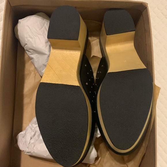 📌NWT📌The Odells Black leather silver studded clogs - Picture 4 of 4